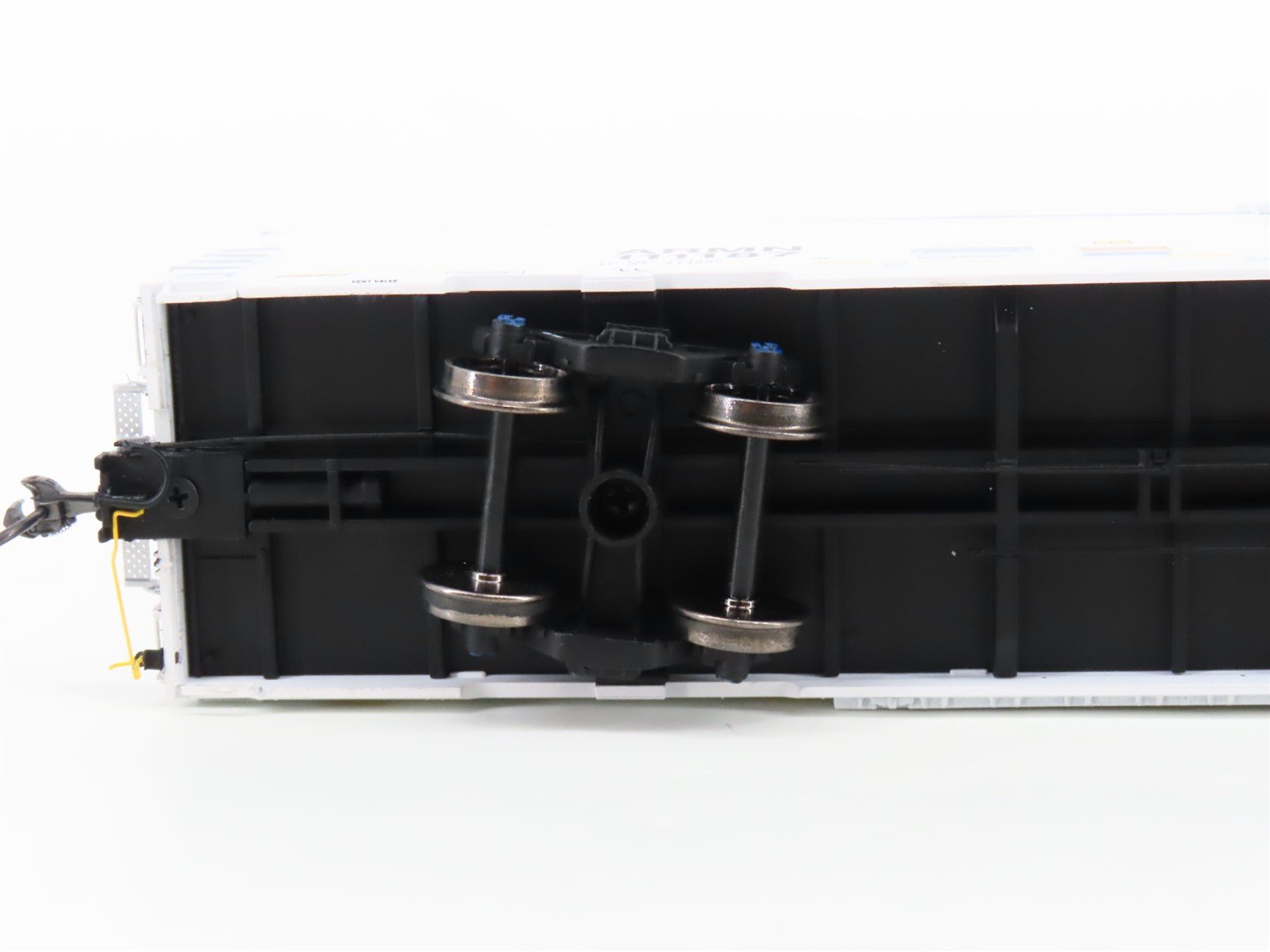 HO Scale BLMA Models 52008 ARMN UP Union Pacific Railroad 64' Reefer #111187