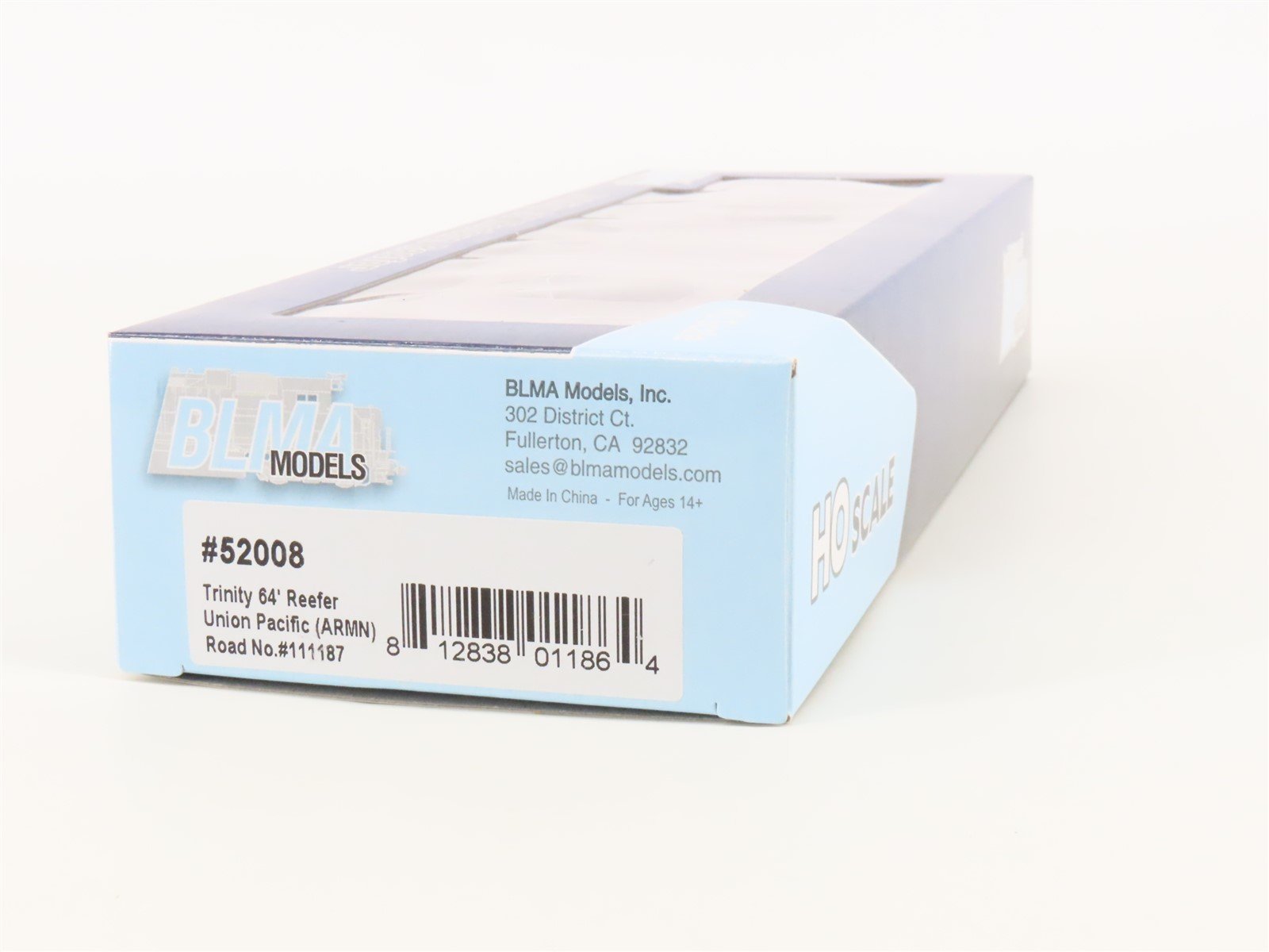 HO Scale BLMA Models 52008 ARMN UP Union Pacific Railroad 64' Reefer #111187