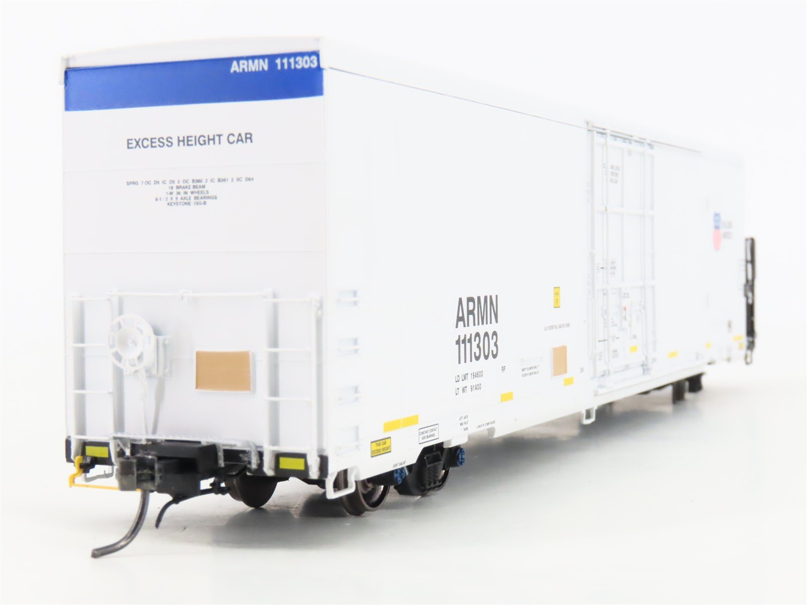 HO Scale BLMA Models 52015 ARMN UP Union Pacific Railroad 64' Reefer #111303