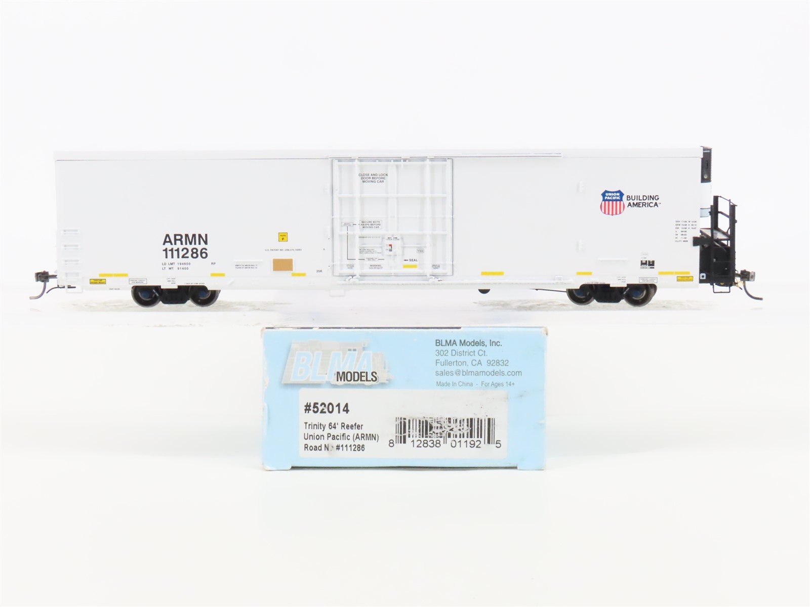 HO Scale BLMA Models 52014 ARMN UP Union Pacific Railroad 64' Reefer #111286