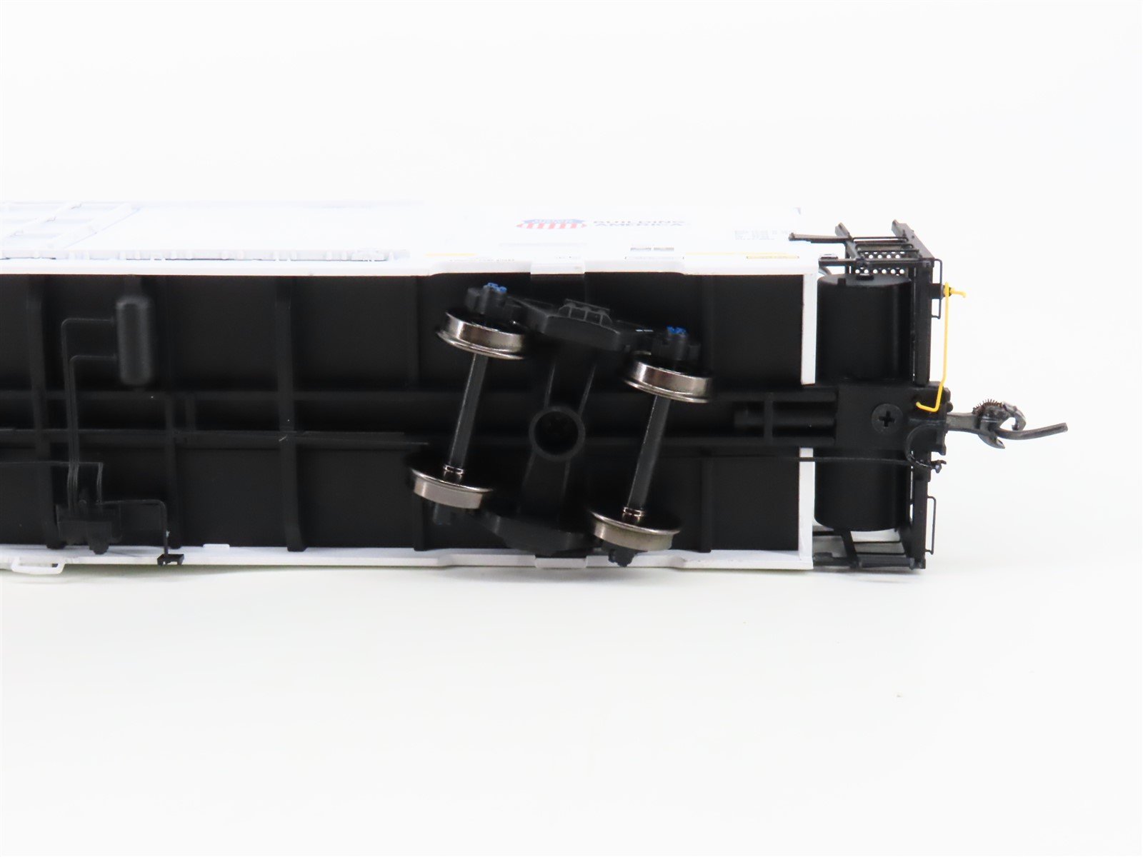 HO Scale BLMA Models 52018 ARMN UP Union Pacific Railroad 64' Reefer #111378