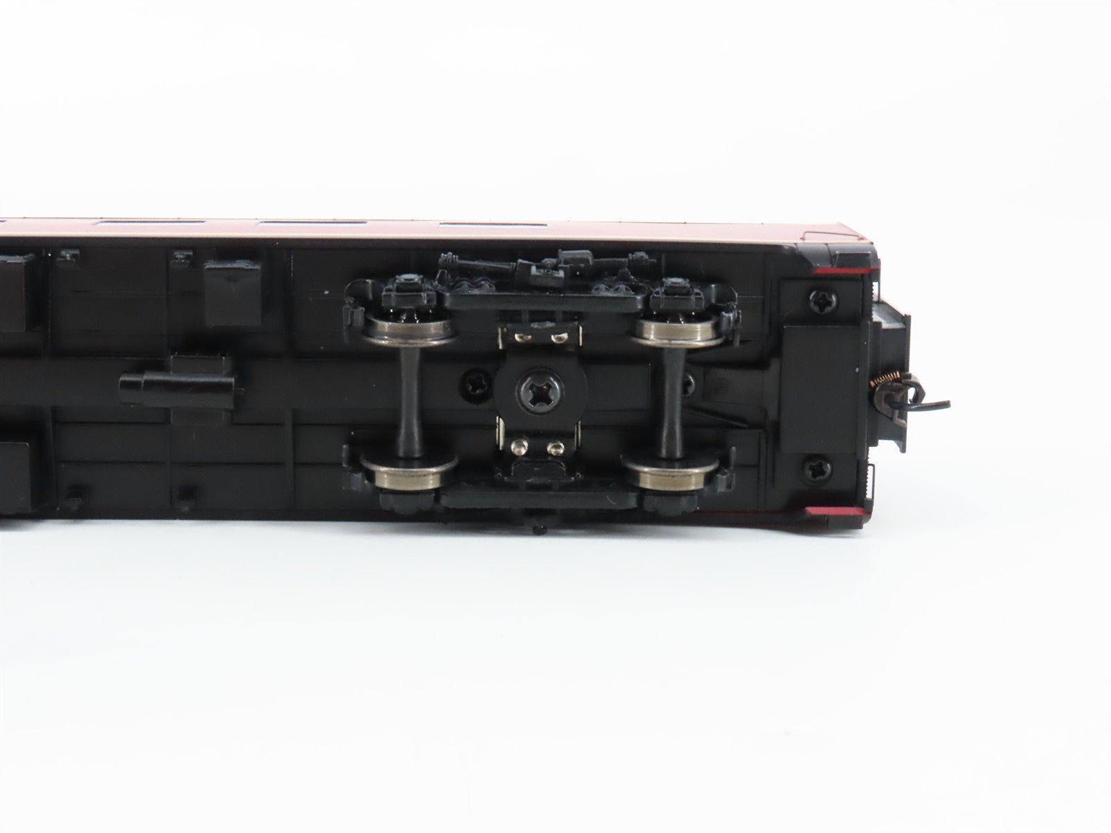 HO Scale Walthers 932-9443 Dinner Belle 68-Seat Diner Passenger Car