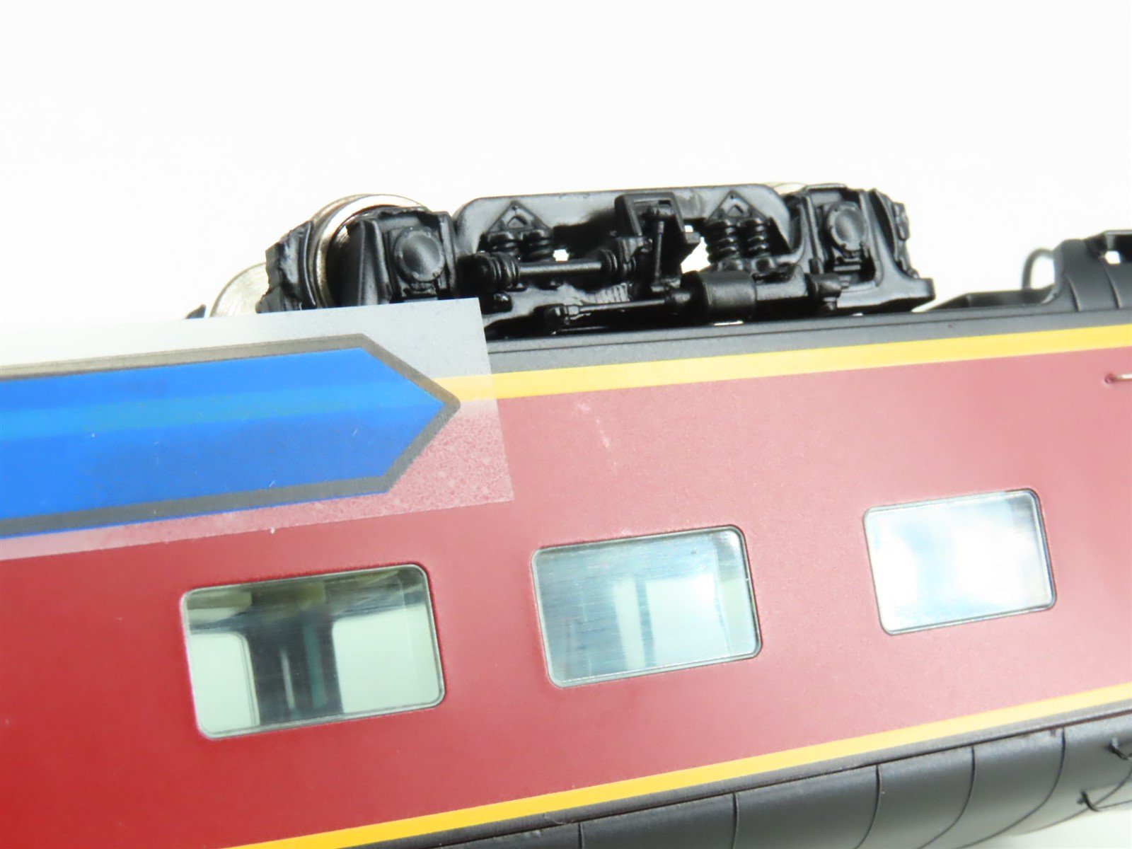 HO Scale Walthers 932-9443 Dinner Belle 68-Seat Diner Passenger Car