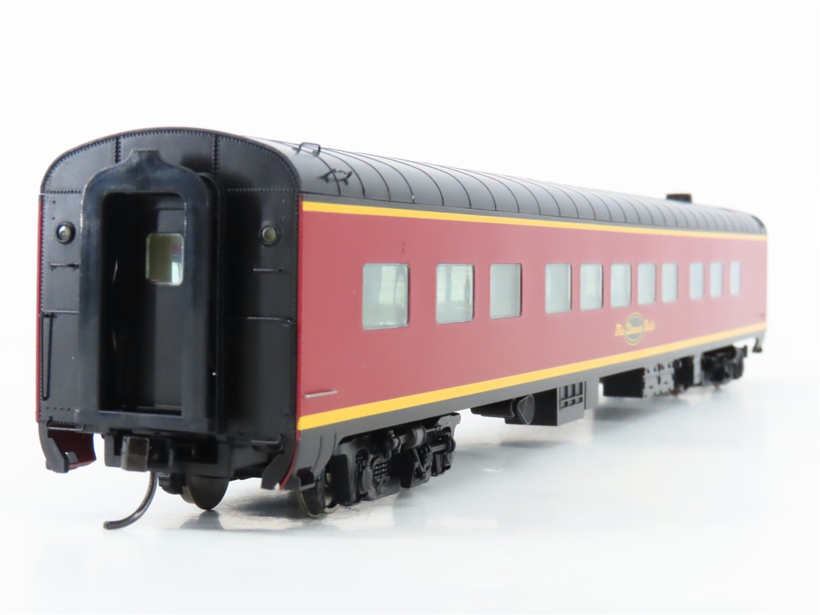 HO Scale Walthers 932-9443 Dinner Belle 68-Seat Diner Passenger Car