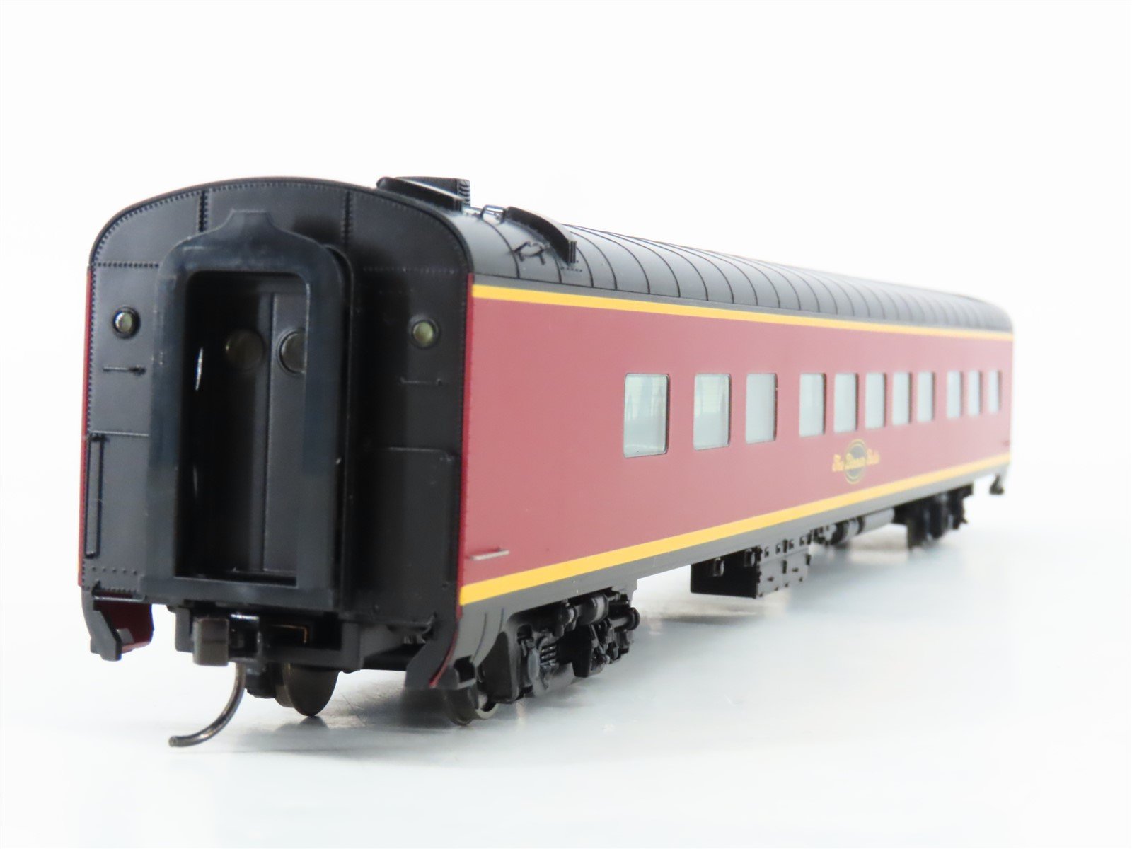 HO Scale Walthers 932-9443 Dinner Belle 68-Seat Diner Passenger Car