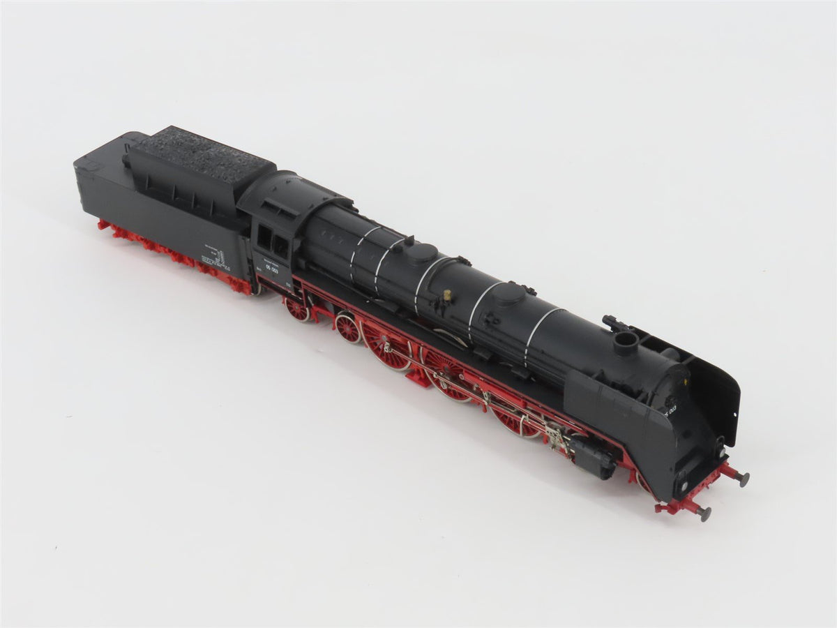 HO Scale Liliput DB Deutsche Bundesbahn 4-6-4 BR05 Steam Locomotive #003