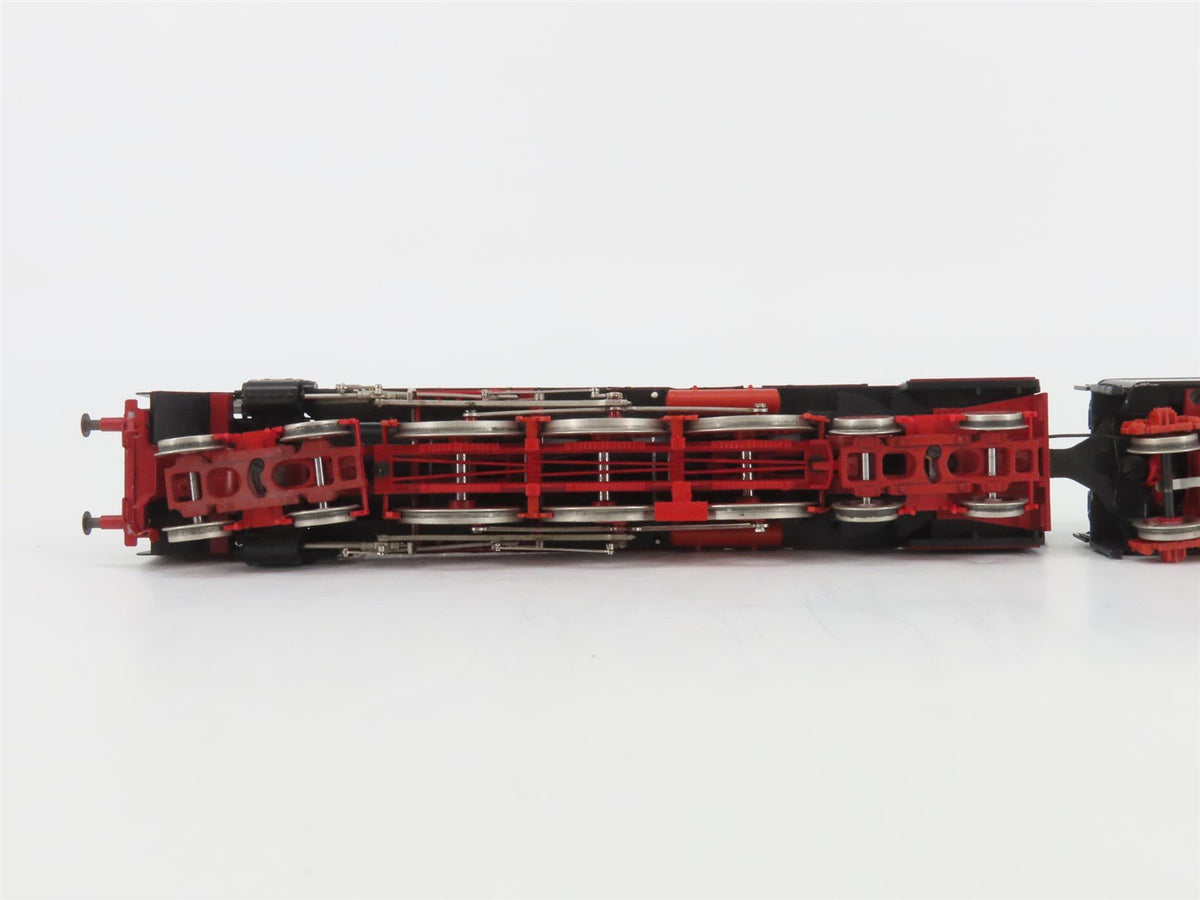 HO Scale Liliput DB Deutsche Bundesbahn 4-6-4 BR05 Steam Locomotive #003