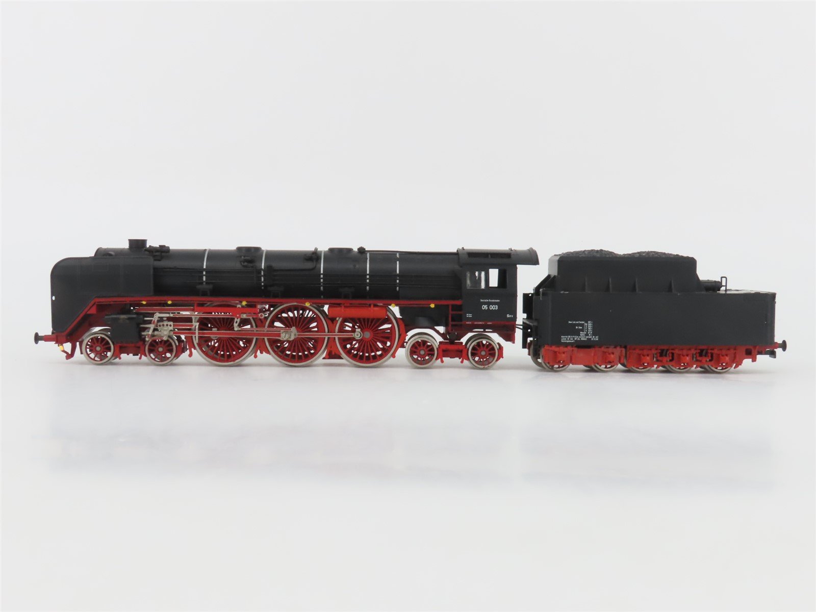 HO Scale Liliput DB Deutsche Bundesbahn 4-6-4 BR05 Steam Locomotive #003