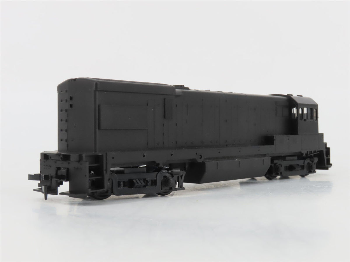HO Scale Athearn 3450 Undecorated GE U30B Diesel Locomotive - Unpowered