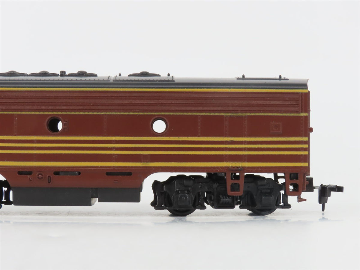 HO Scale Athearn Unlettered B&amp;M Boston &amp; Maine EMD F7B Diesel - Unpowered
