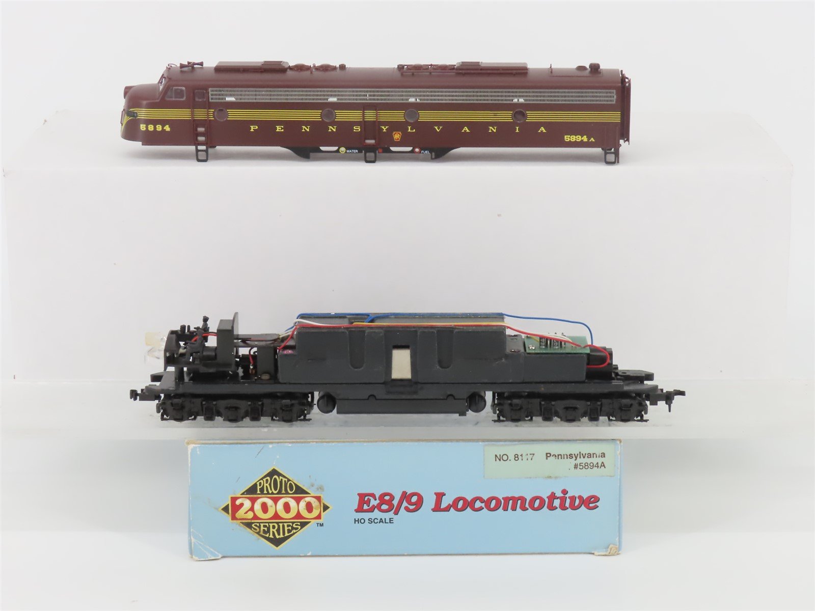 HO Scale Proto 2000 8117 PRR Pennsylvania EMD E8/9A Diesel Locomotive #5894