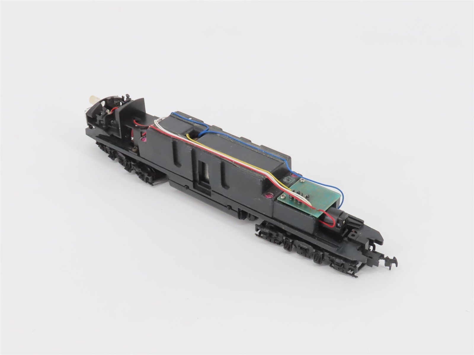 HO Scale Proto 2000 8117 PRR Pennsylvania EMD E8/9A Diesel Locomotive #5894