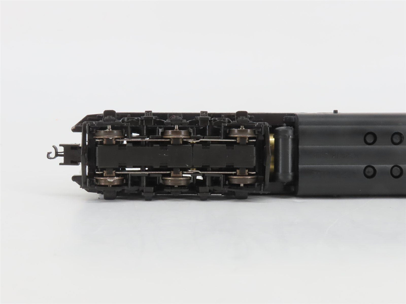 HO Scale Proto 2000 8117 PRR Pennsylvania EMD E8/9A Diesel Locomotive #5894