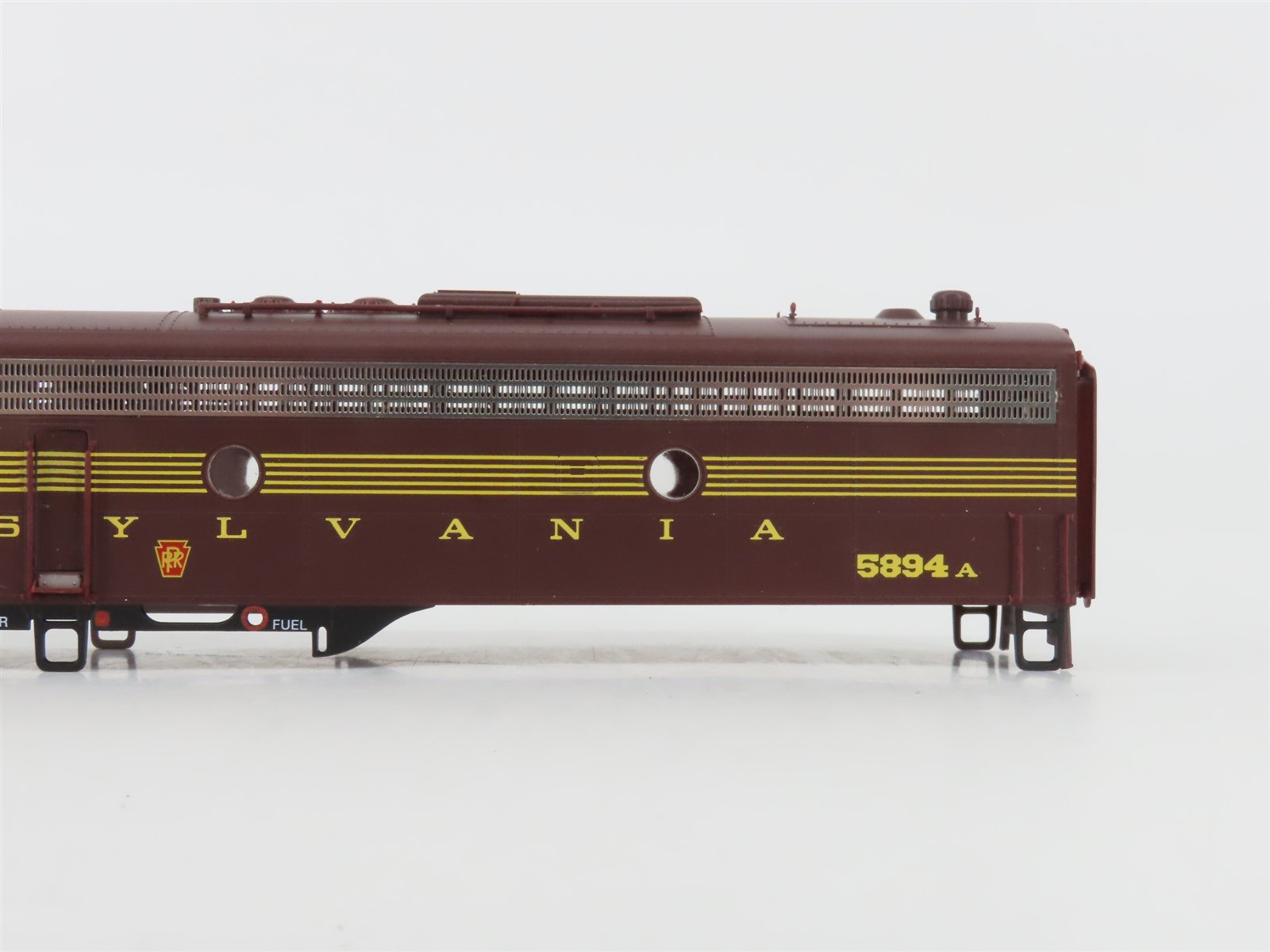 HO Scale Proto 2000 8117 PRR Pennsylvania EMD E8/9A Diesel Locomotive #5894