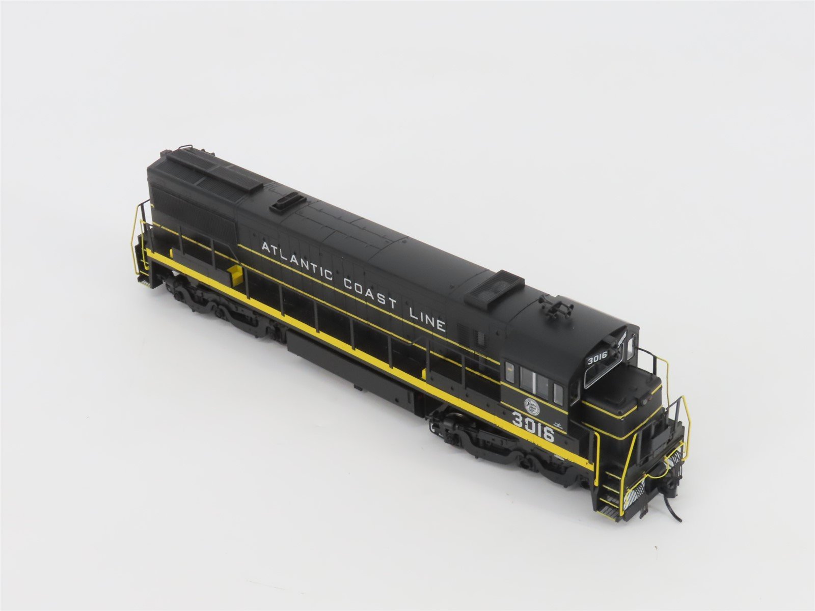 HO Rivarossi HR2538 ACL Atlantic Coast Line GE U25C Diesel #3016 - DCC Ready