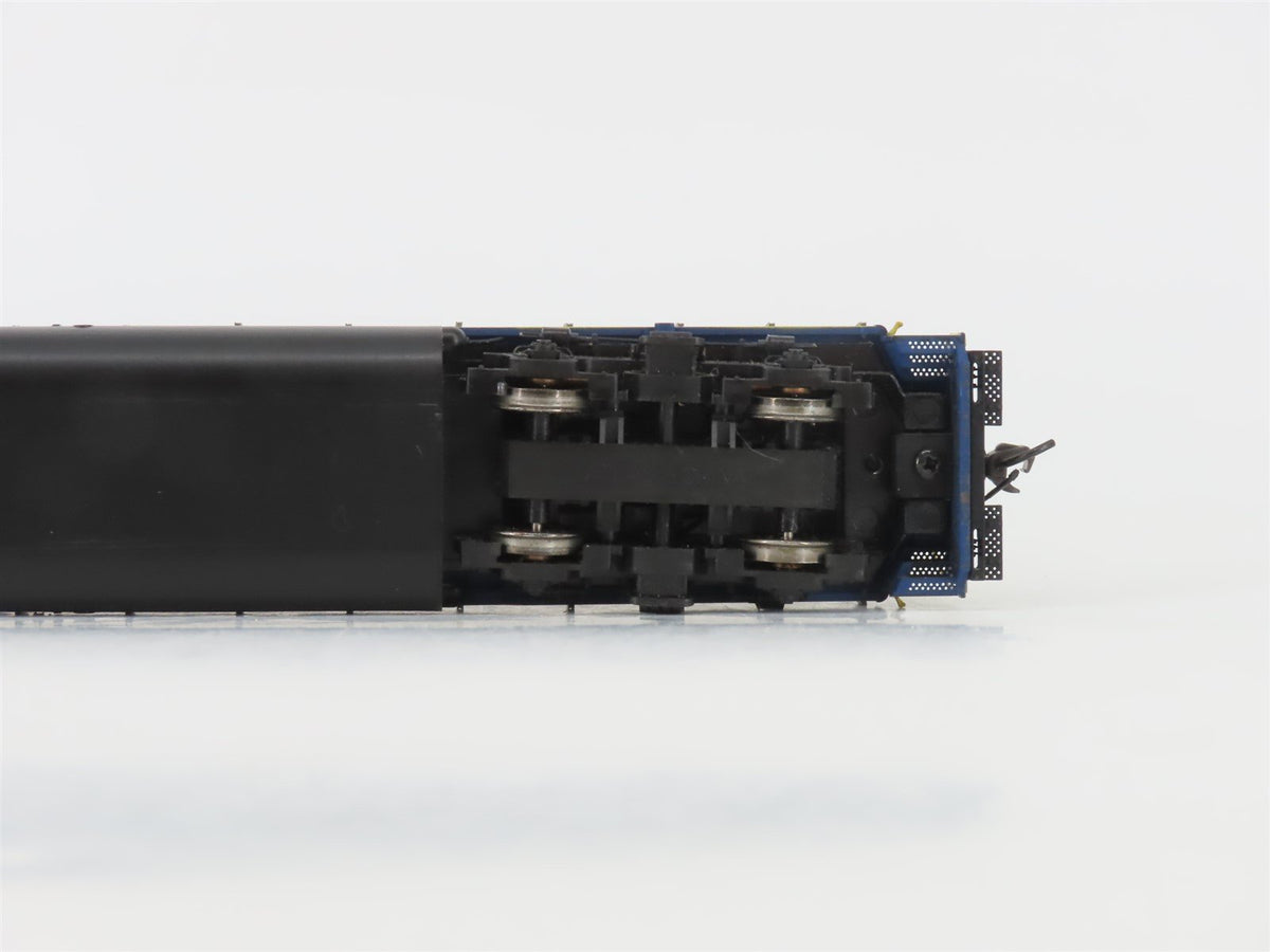 HO Scale Atlas Master CSX Transportation EMD GP38 Diesel Locomotive #2121 w/ DCC
