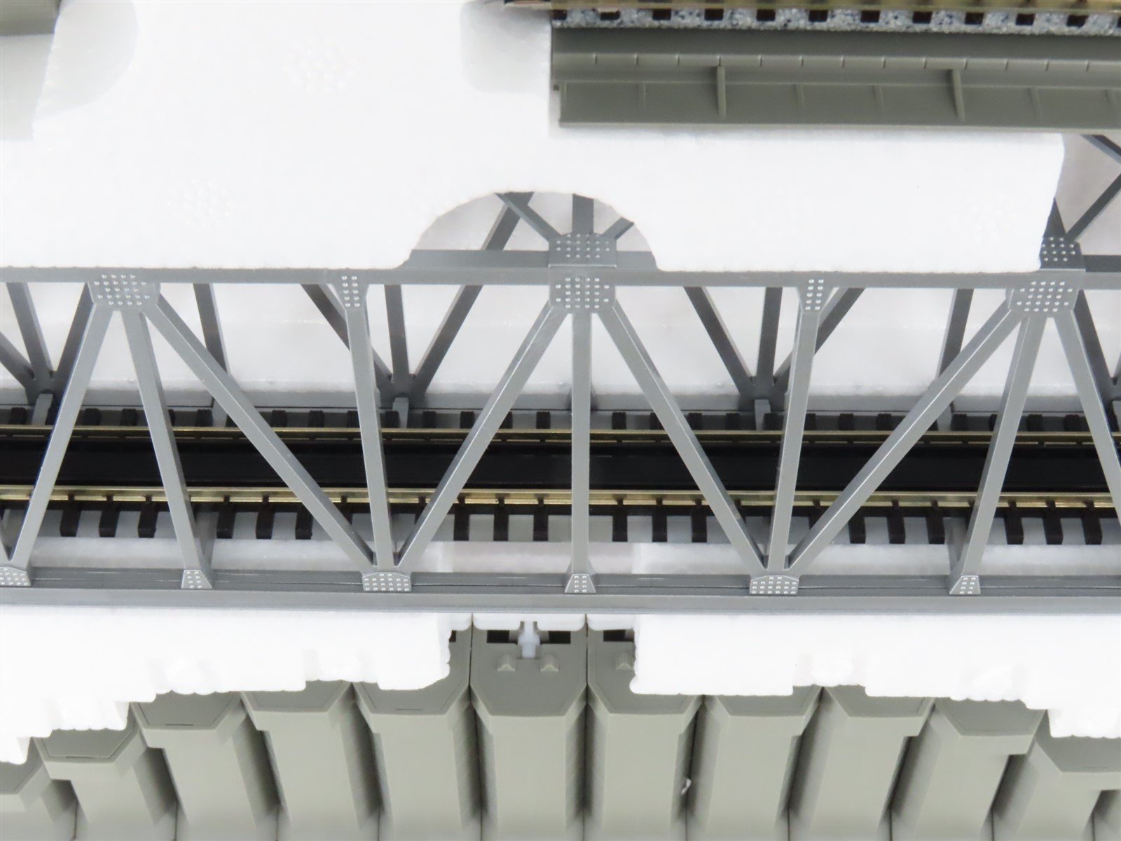 N Scale Kato 20-861-1 Single Track Viaduct Variation 2 Unitrack Set