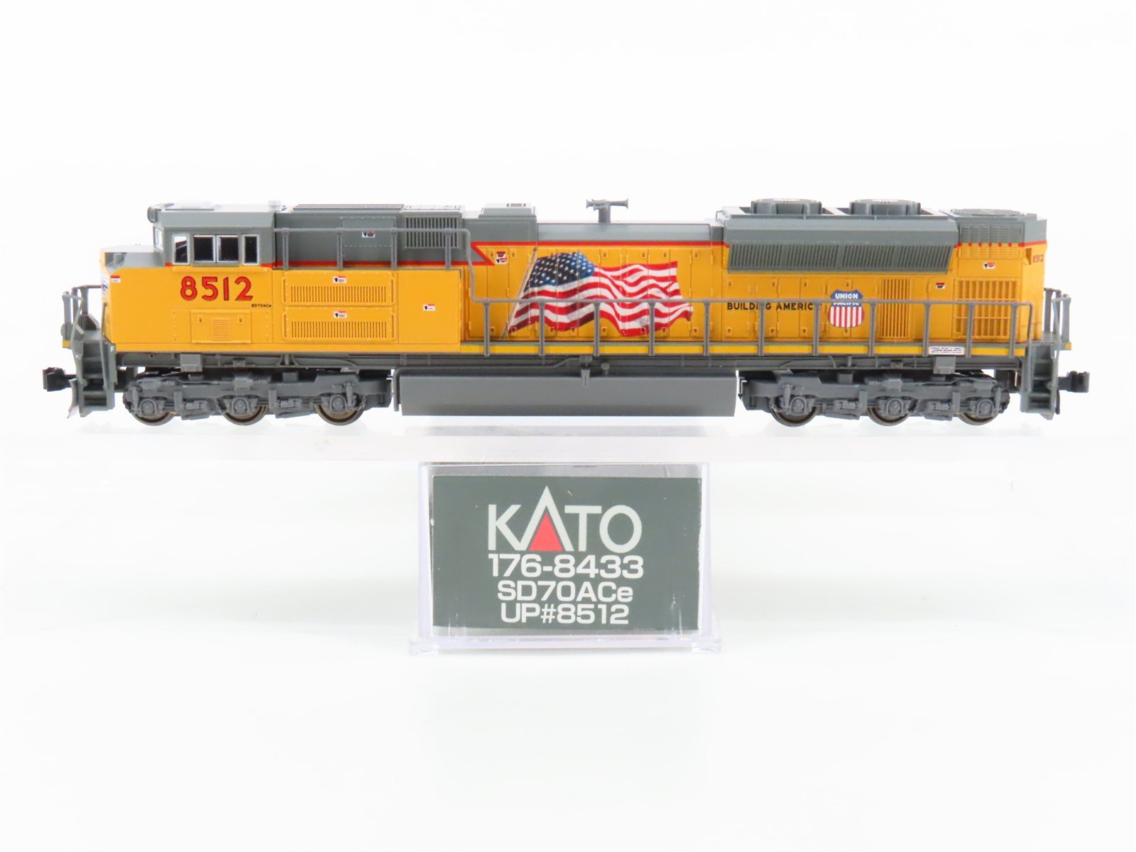 N Scale KATO 176-8433 UP Union Pacific SD70ACe Diesel Locomotive #8512