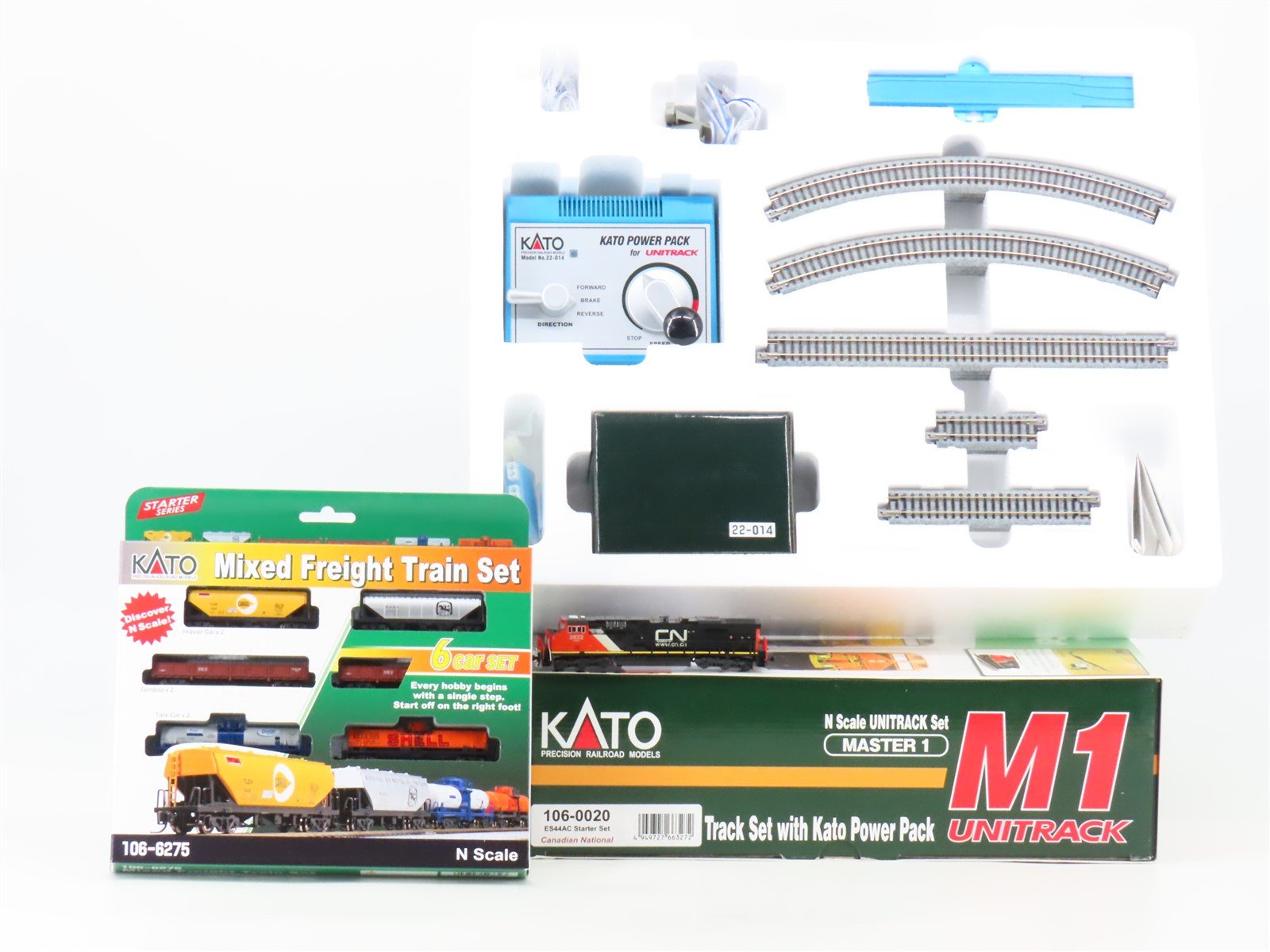 N Scale KATO 106-0020 Master 1 Basic Oval Track Set w/ CN ES44AC Diesel & Cars