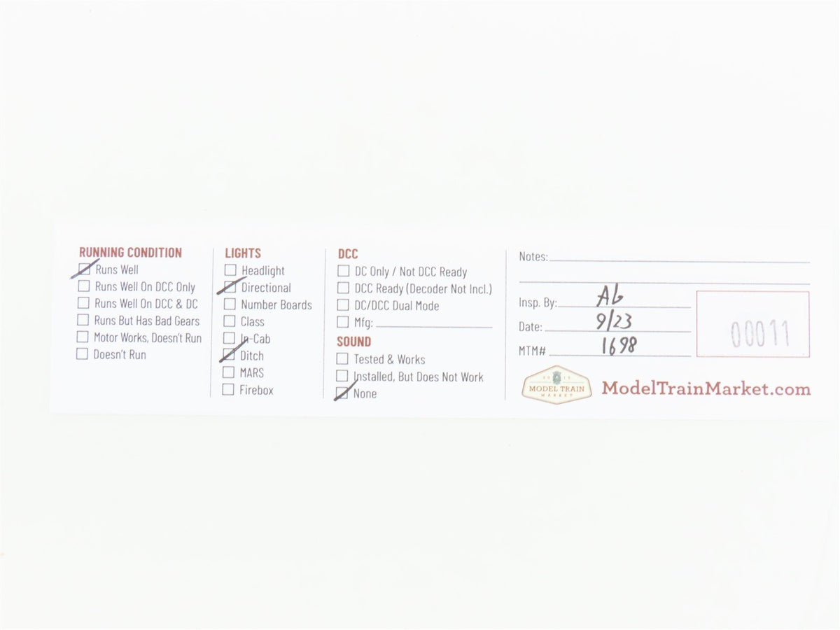 N Scale KATO 106-0020 Master 1 Basic Oval Track Set w/ CN ES44AC Diesel &amp; Cars