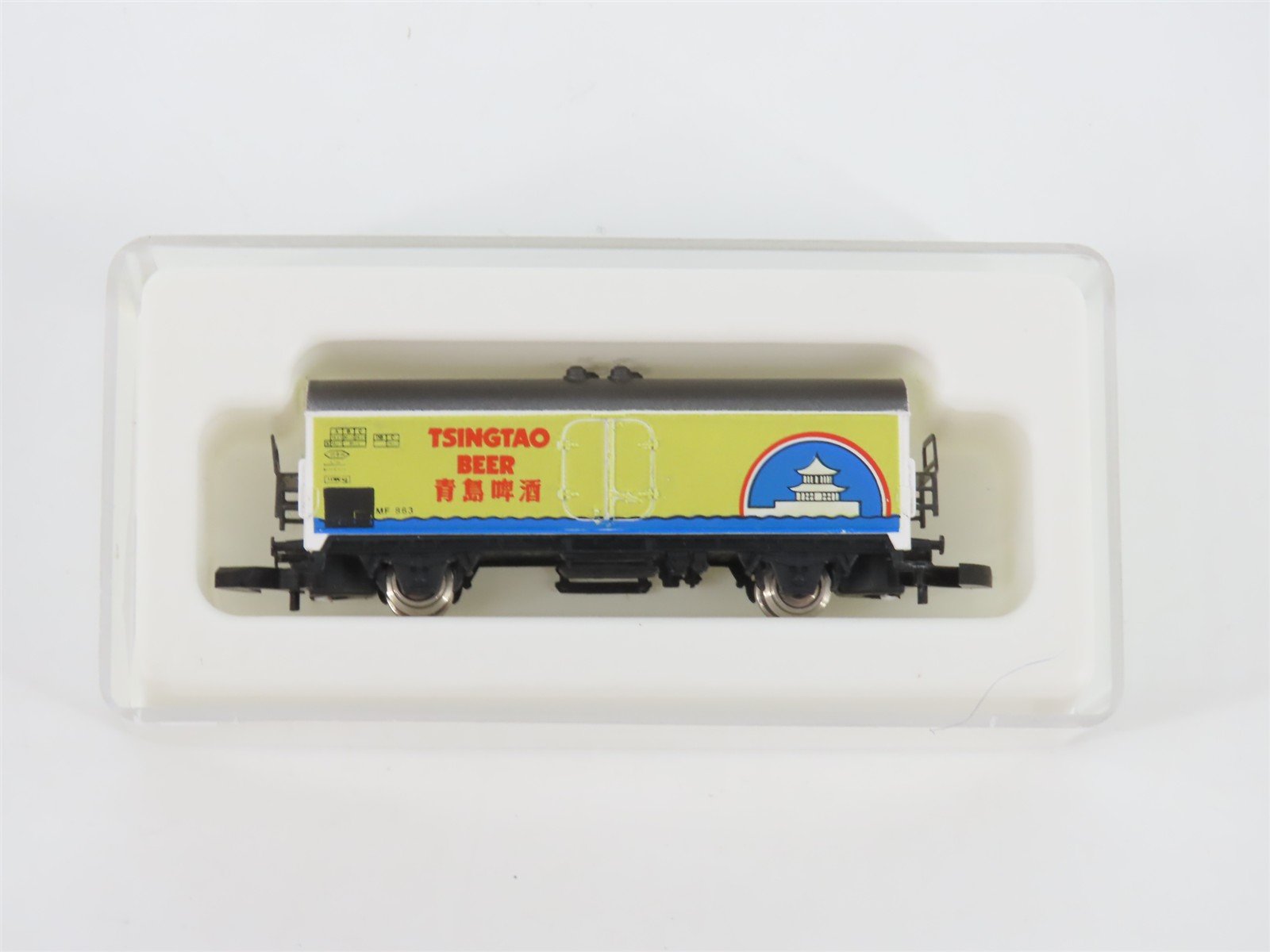 Z Scale Marklin Mini-Club 8600 Tsingtao Beer Reefer