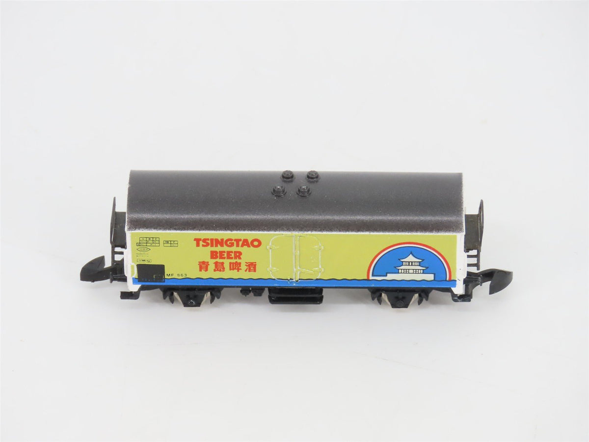Z Scale Marklin Mini-Club 8600 Tsingtao Beer Reefer