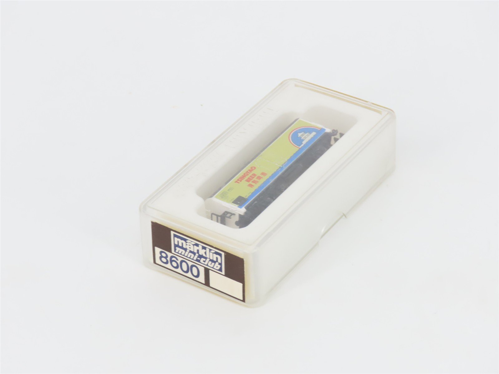 Z Scale Marklin Mini-Club 8600 Tsingtao Beer Reefer