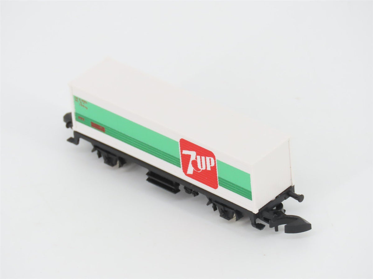 Z Scale Marklin Mini-Club DB Deutsche Bahn 7-Up Container Car