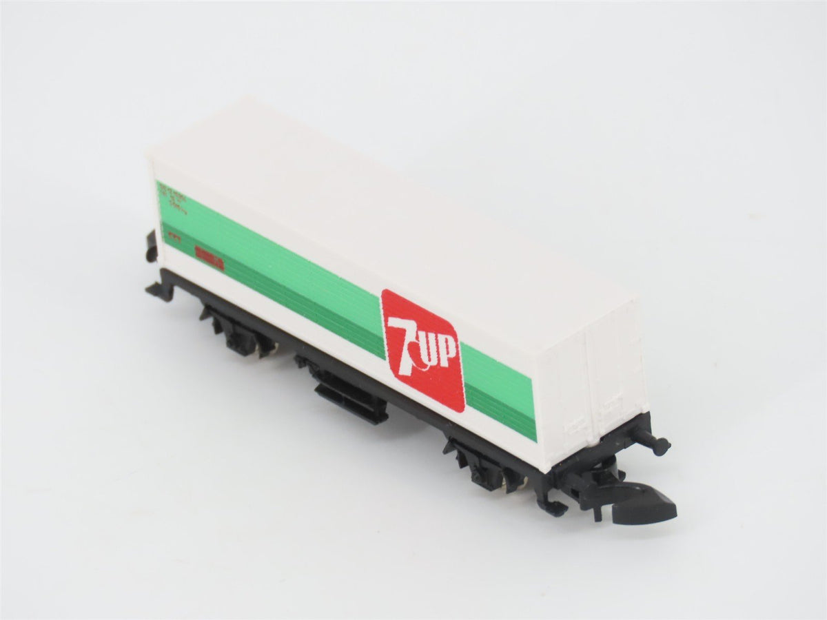 Z Scale Marklin Mini-Club DB Deutsche Bahn 7-Up Container Car