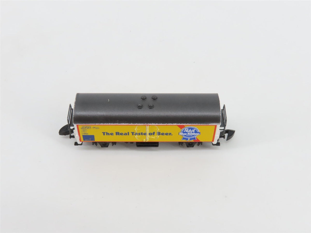 Z Scale Marklin Mini-Club 8600 Pabst Blue Ribbon Reefer