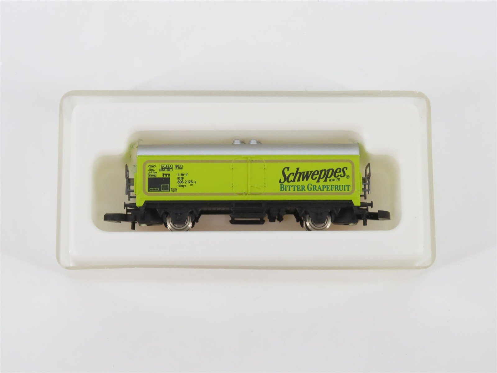 Z Scale Marklin Mini-Club Schweppes Bitter Grapefruit Reefer