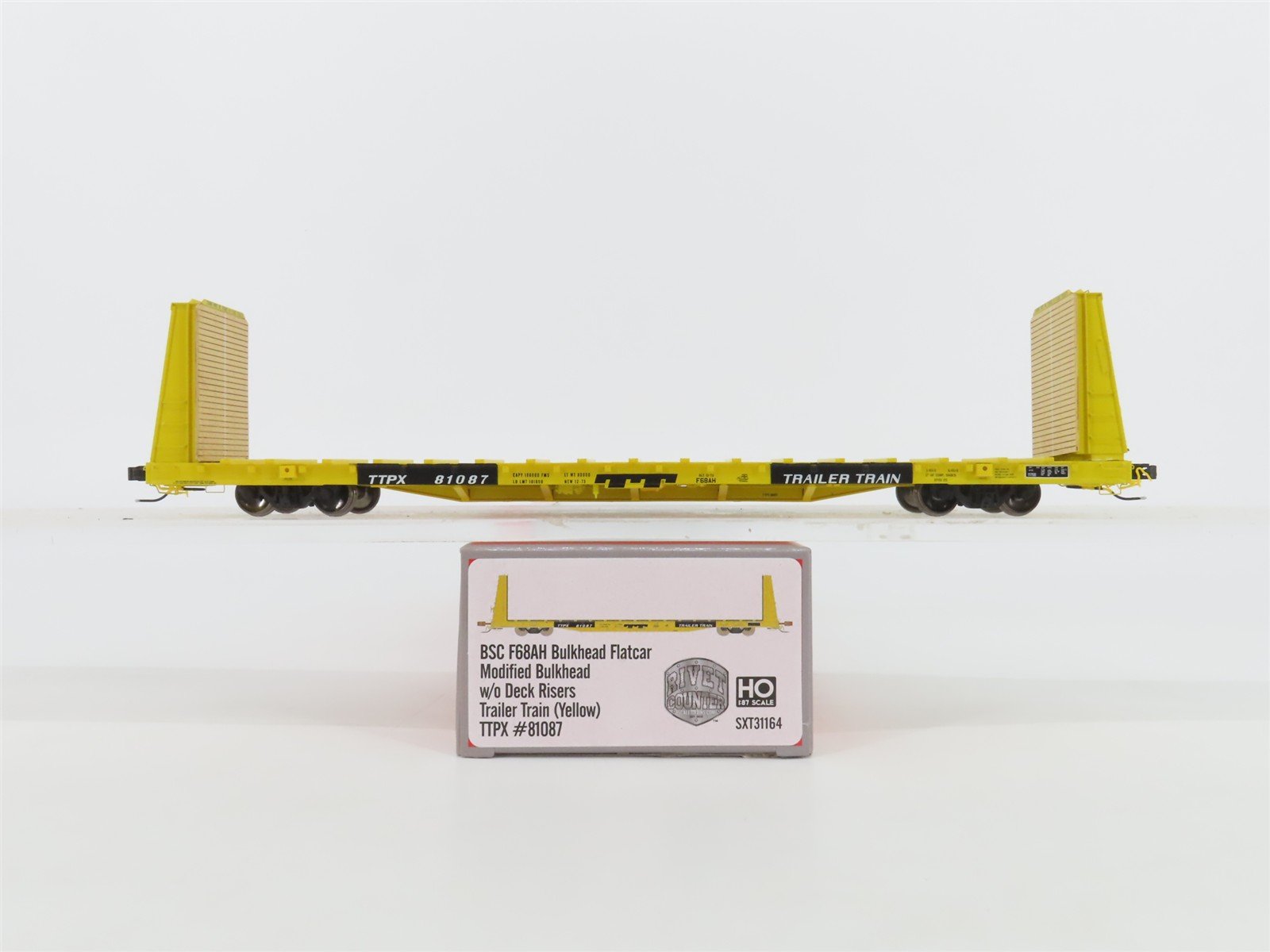 HO Scaletrains Rivet Counter SXT31164 TTPX Trailer Train Bulkhead Flat Car 81087