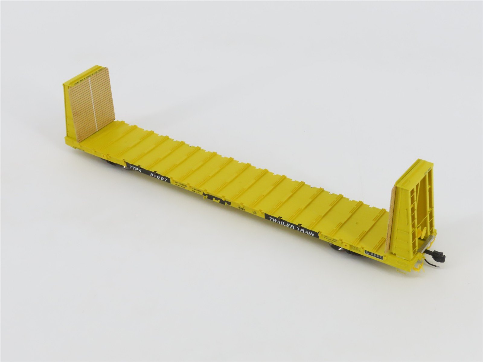 HO Scaletrains Rivet Counter SXT31164 TTPX Trailer Train Bulkhead Flat Car 81087
