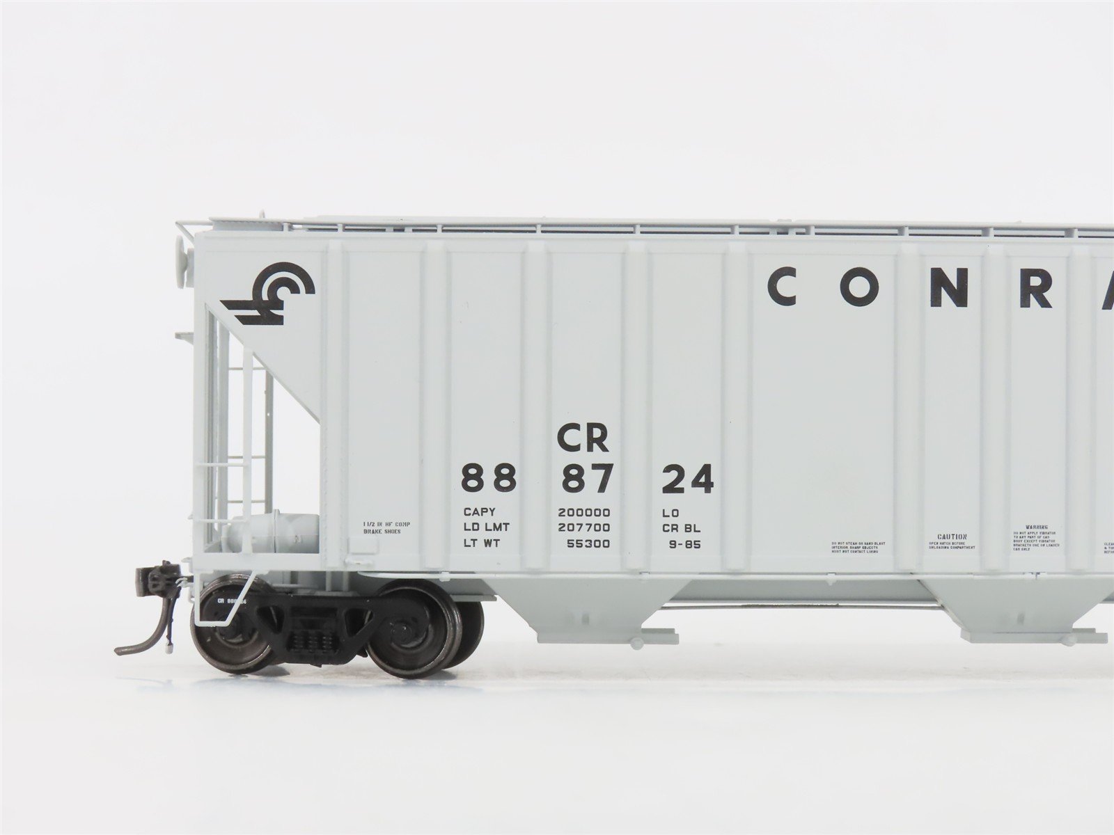 HO Scale ExactRail EP-81012-4 CR Conrail 3-Bay Covered Hopper #888724