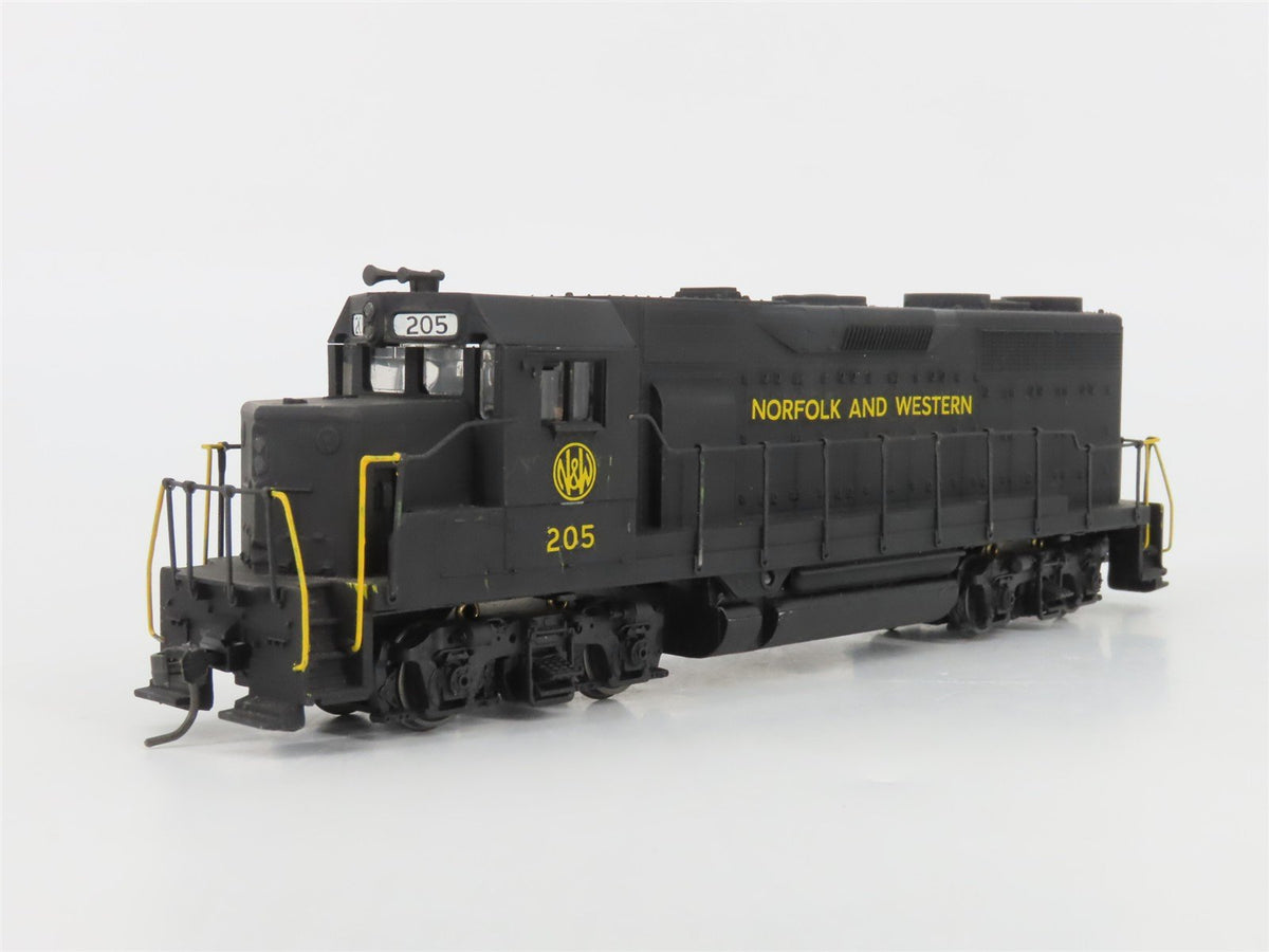 HO Scale Athearn N&amp;W Norfolk &amp; Western EMD GP35 Diesel #205 - Custom