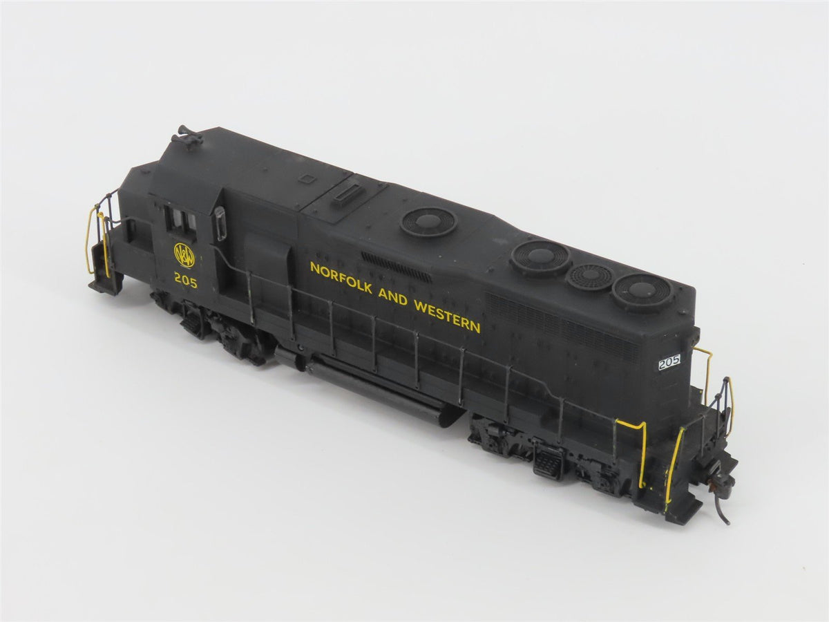 HO Scale Athearn N&amp;W Norfolk &amp; Western EMD GP35 Diesel #205 - Custom