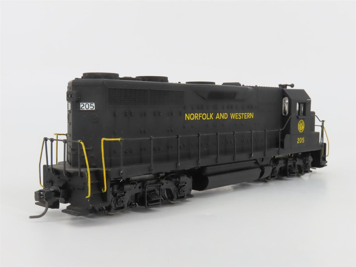 HO Scale Athearn N&amp;W Norfolk &amp; Western EMD GP35 Diesel #205 - Custom