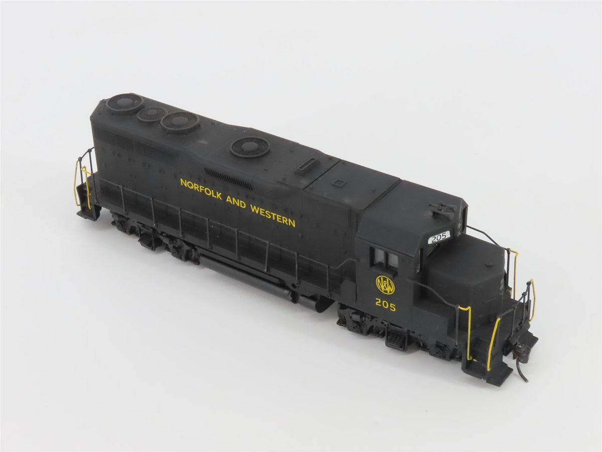 HO Scale Athearn N&amp;W Norfolk &amp; Western EMD GP35 Diesel #205 - Custom