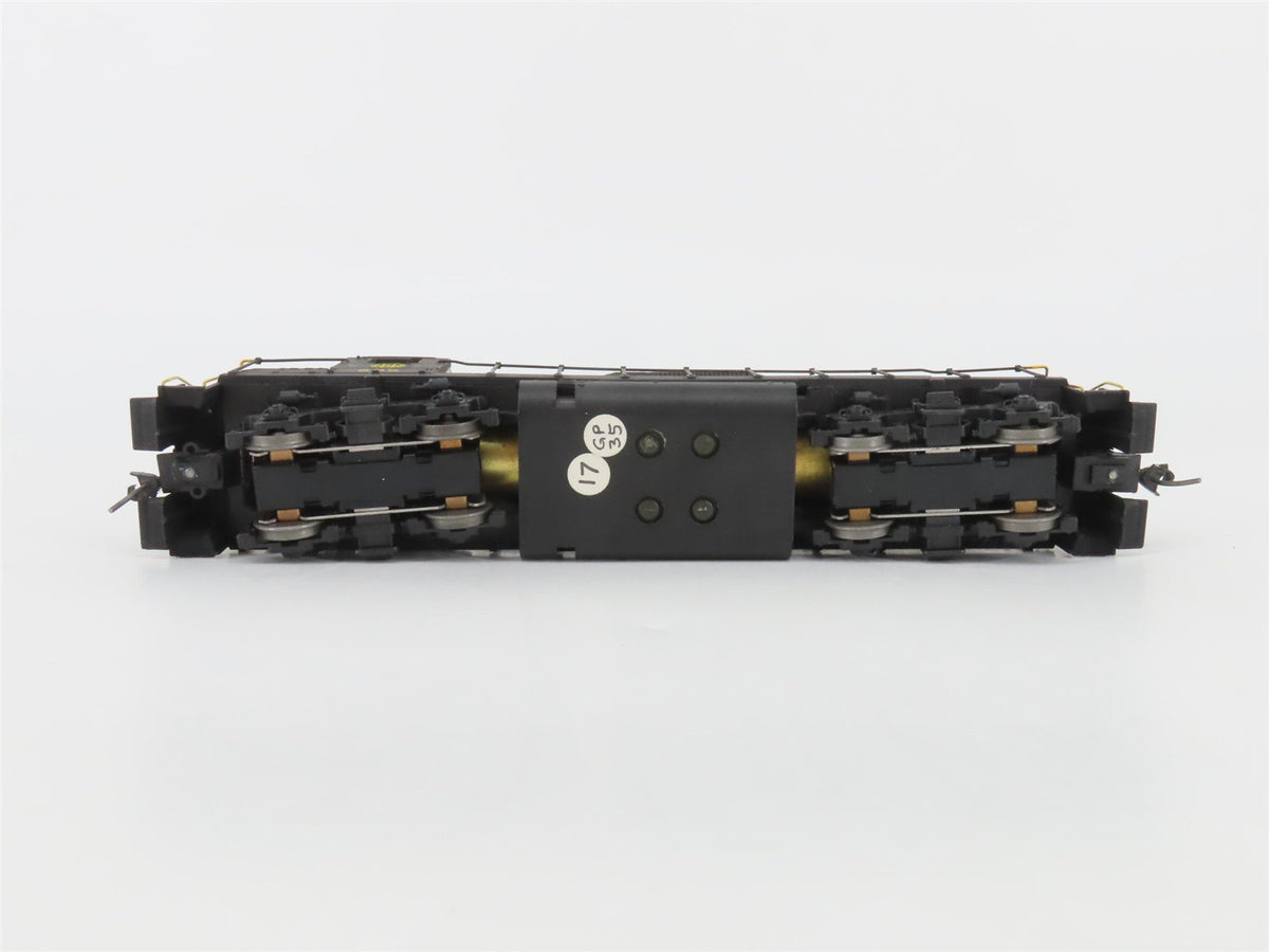 HO Scale Athearn N&amp;W Norfolk &amp; Western EMD GP35 Diesel #205 - Custom