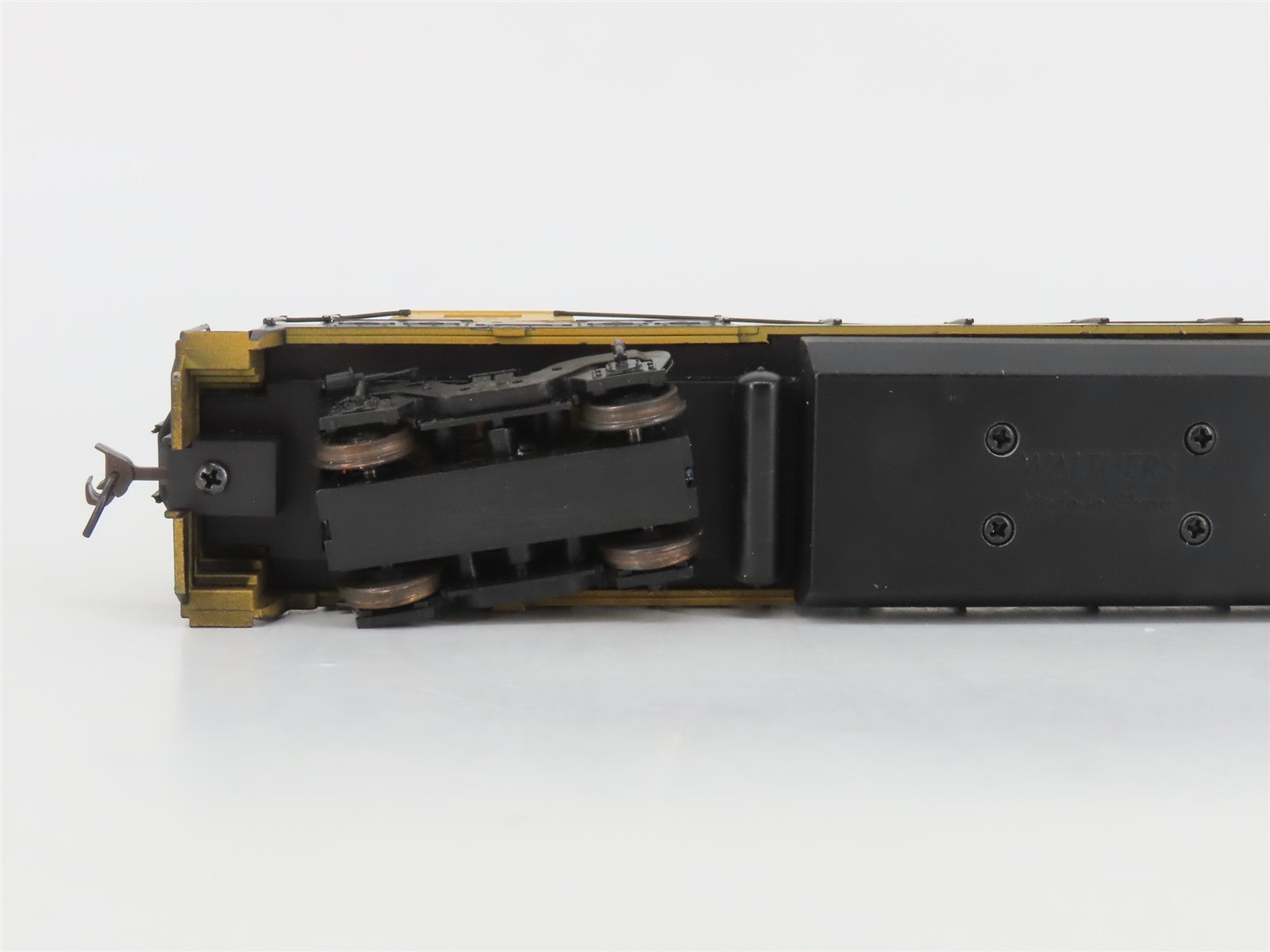 HO Scale Walthers NYSW Susquehanna GE Dash 8-40B Diesel #4006 w/ DCC