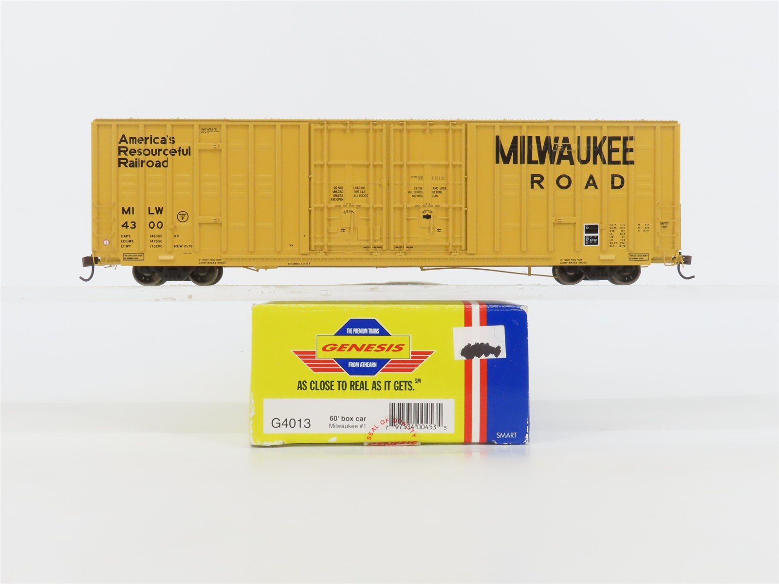 HO Scale Athearn Genesis G4013 MILW Milwaukee Road 60' Box Car #4300