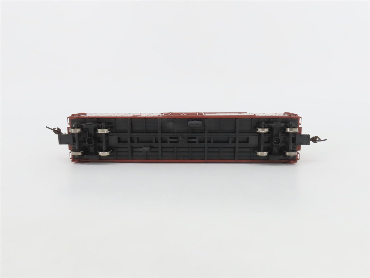 HO Scale Athearn 91241 CN Canadian National 50&#39; Plug Door Box Car #296198