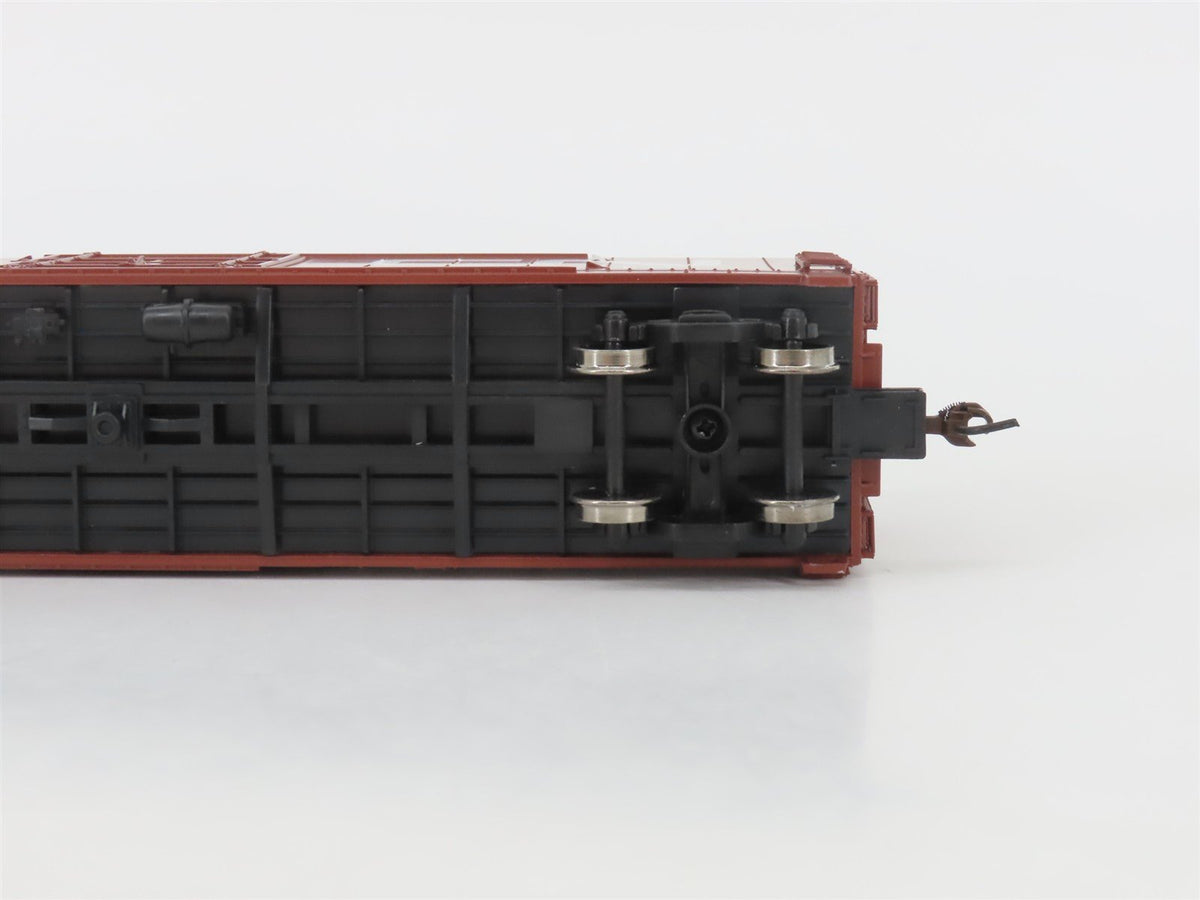 HO Scale Athearn 91241 CN Canadian National 50&#39; Plug Door Box Car #296198