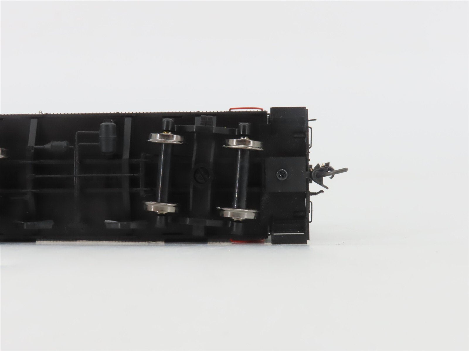 HO Scale Atlas 6314-1 NH New Haven Railroad Caboose #C-660