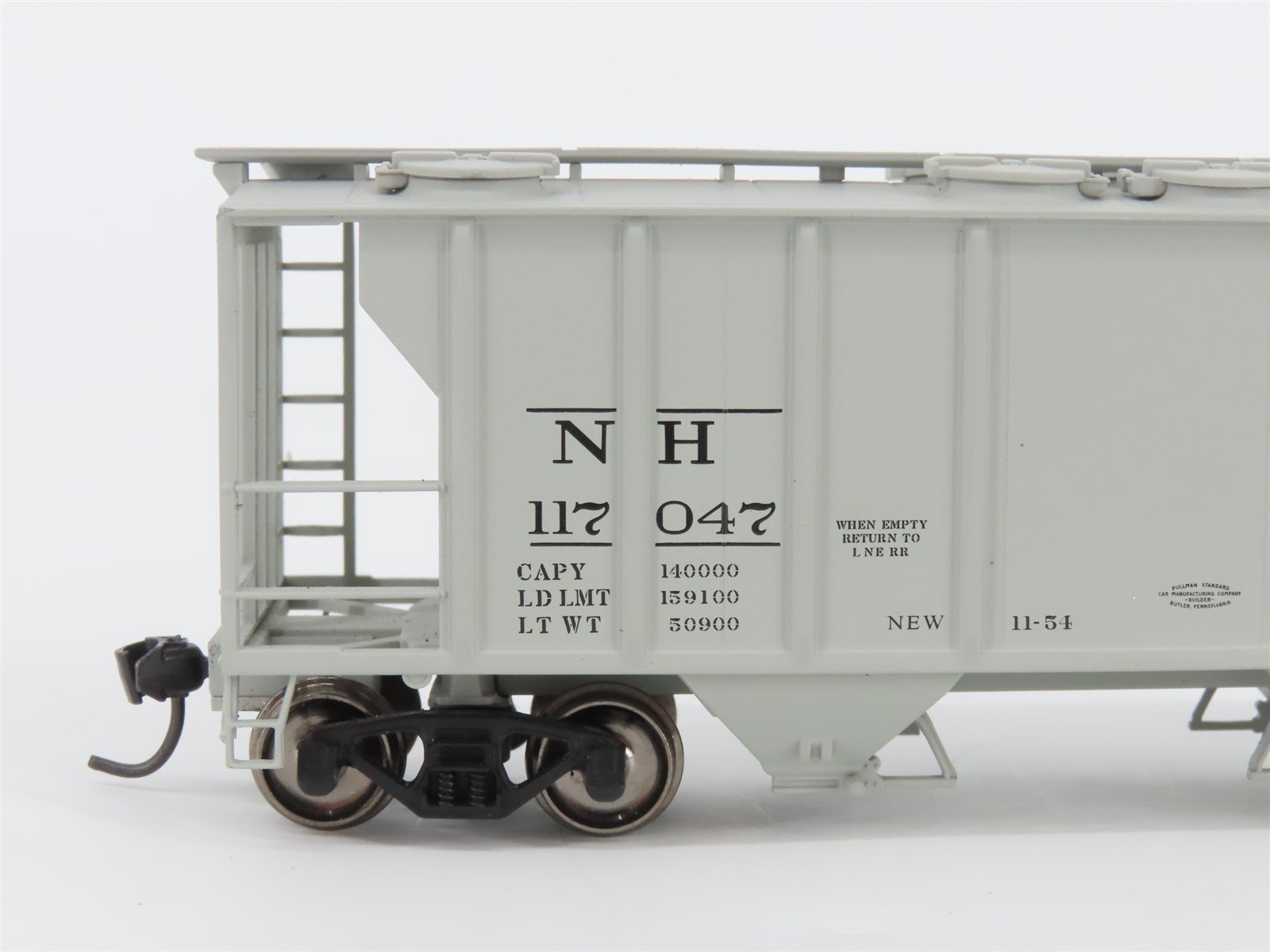 HO Scale Atlas Trainman 11296 NH New Haven Railroad 2-Bay Covered Hopper #117047