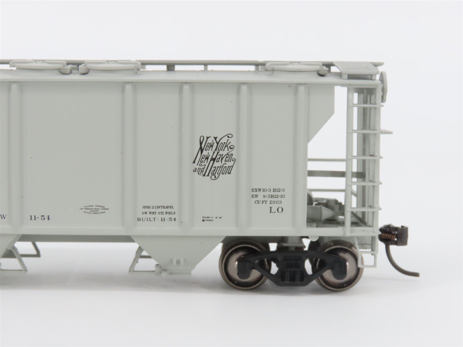 HO Scale Atlas Trainman 11296 NH New Haven Railroad 2-Bay Covered Hopper #117047