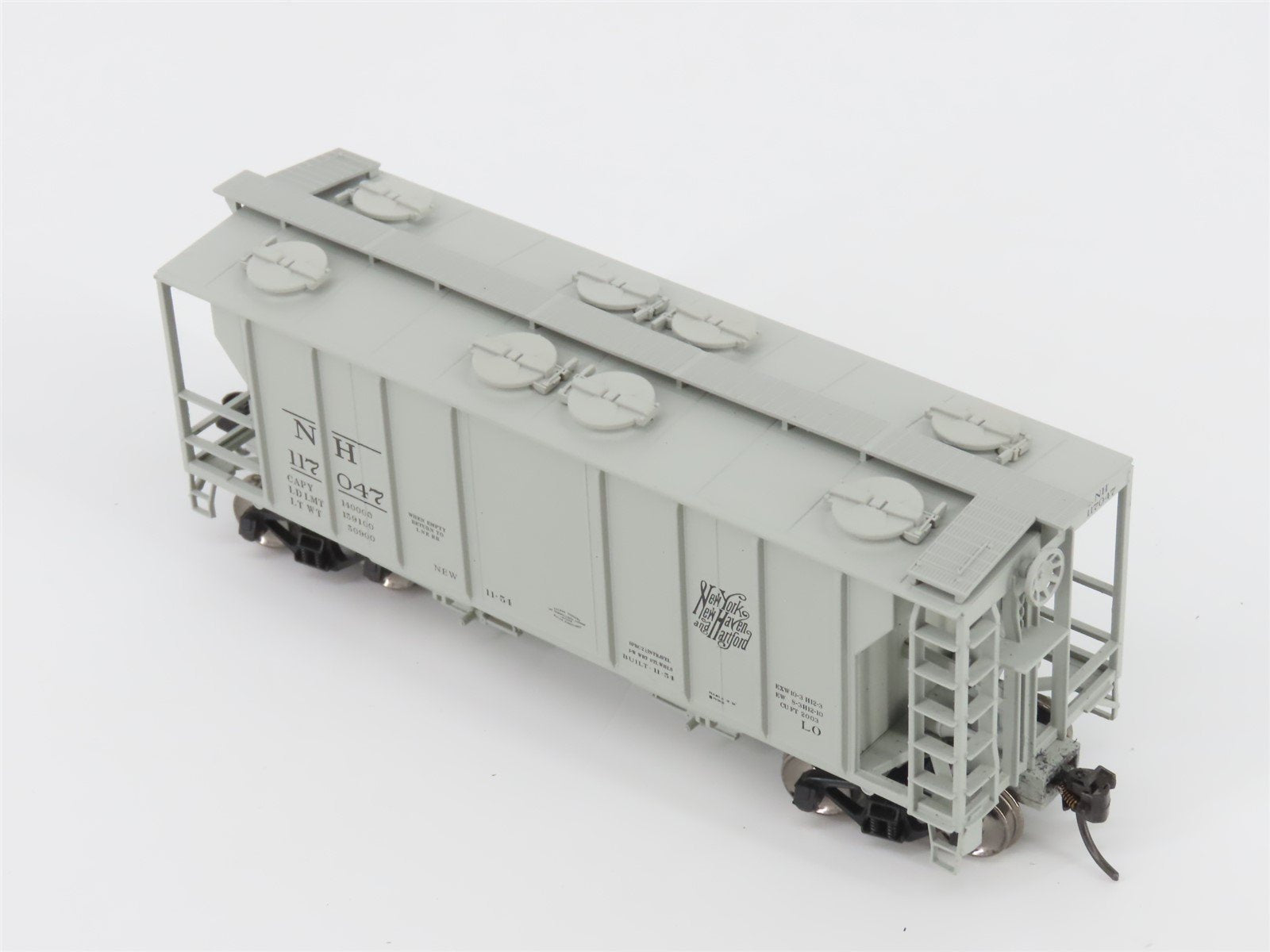HO Scale Atlas Trainman 11296 NH New Haven Railroad 2-Bay Covered Hopper #117047