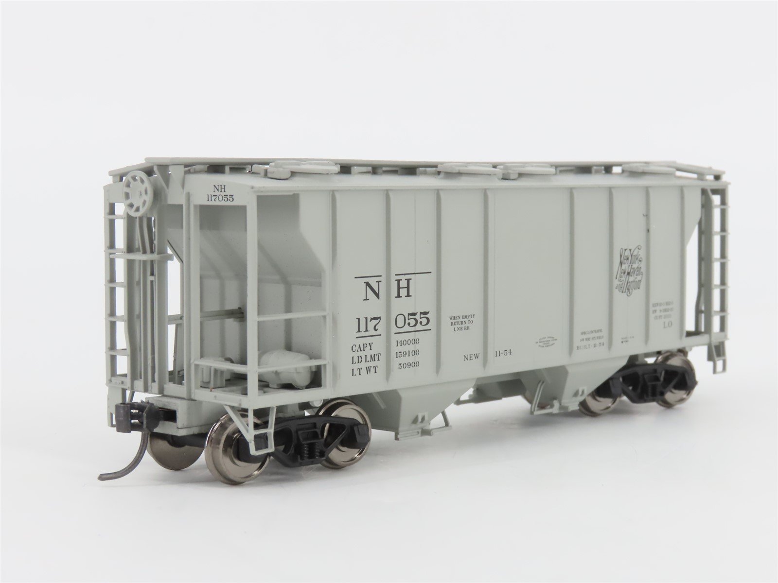 HO Scale Atlas Trainman 17205 NH New Haven Railroad 2-Bay Covered Hopper #117055