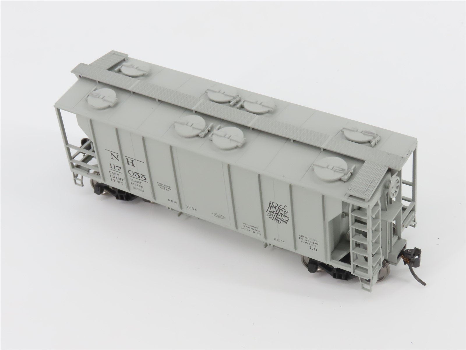 HO Scale Atlas Trainman 17205 NH New Haven Railroad 2-Bay Covered Hopper #117055