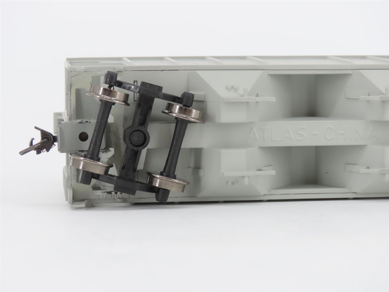 HO Scale Atlas Trainman 17205 NH New Haven Railroad 2-Bay Covered Hopper #117055